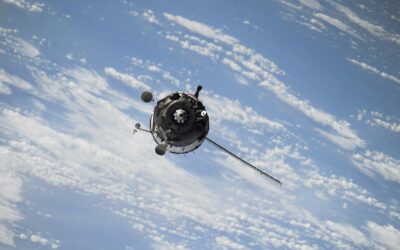 Flexible and Fast 3D Printing For Satellite Development